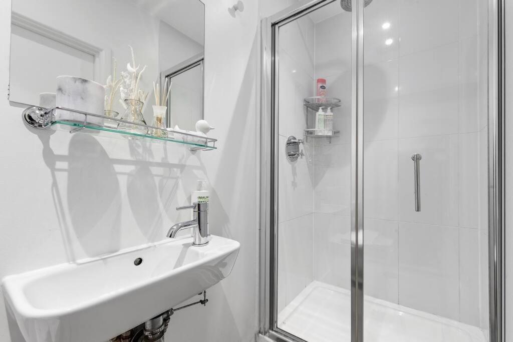 Stylish Sleep6 Flat At Iconic Piccadilly Circusvr6 Apartment ลอนดอน ภายนอก รูปภาพ